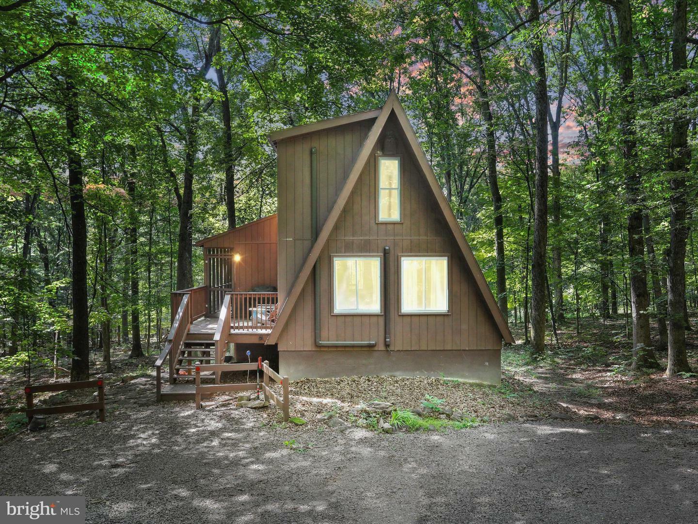 Property Photo: 13 Mountainside Drive WV 25411