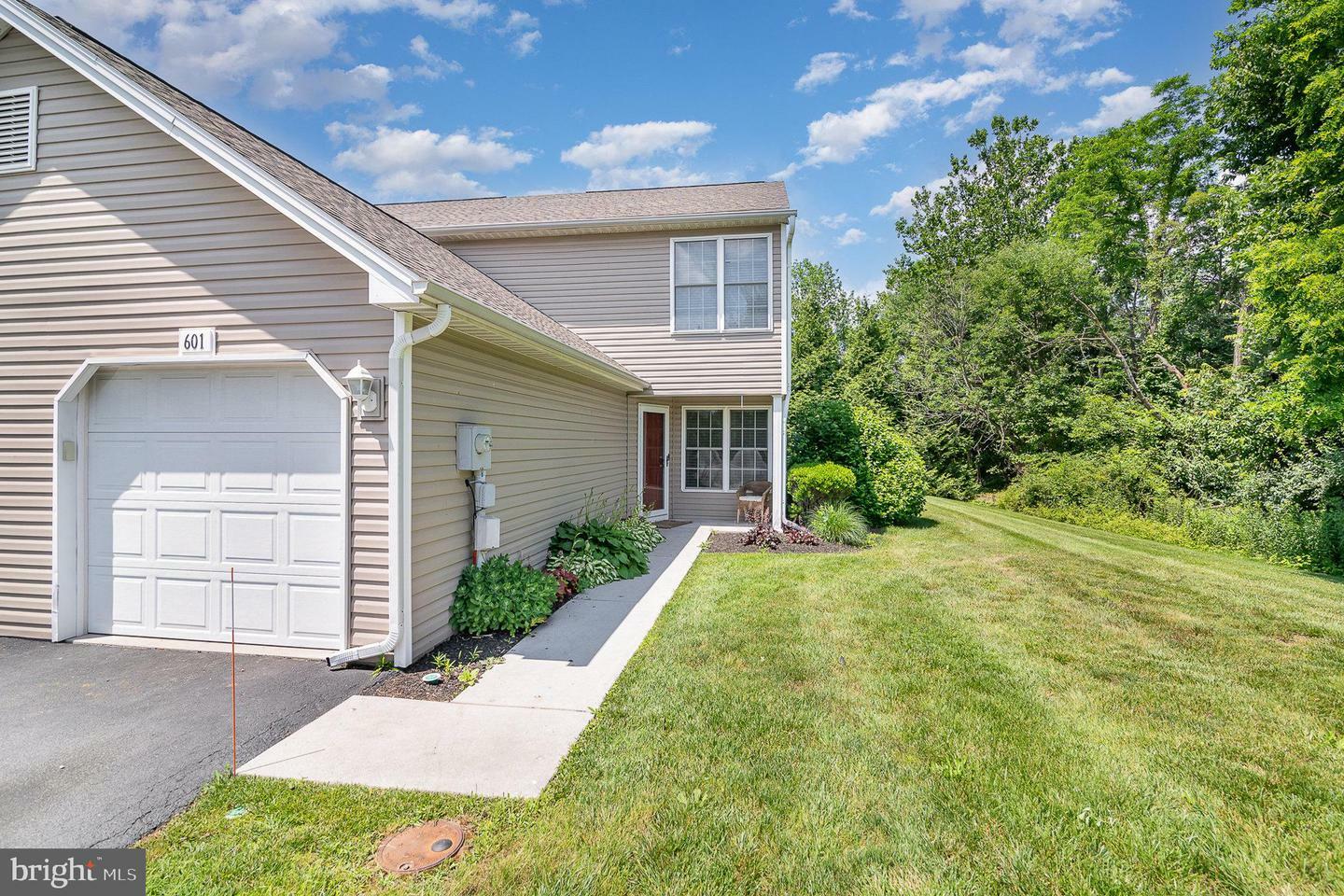 Property Photo: 601 Mallard Drive PA 17319
