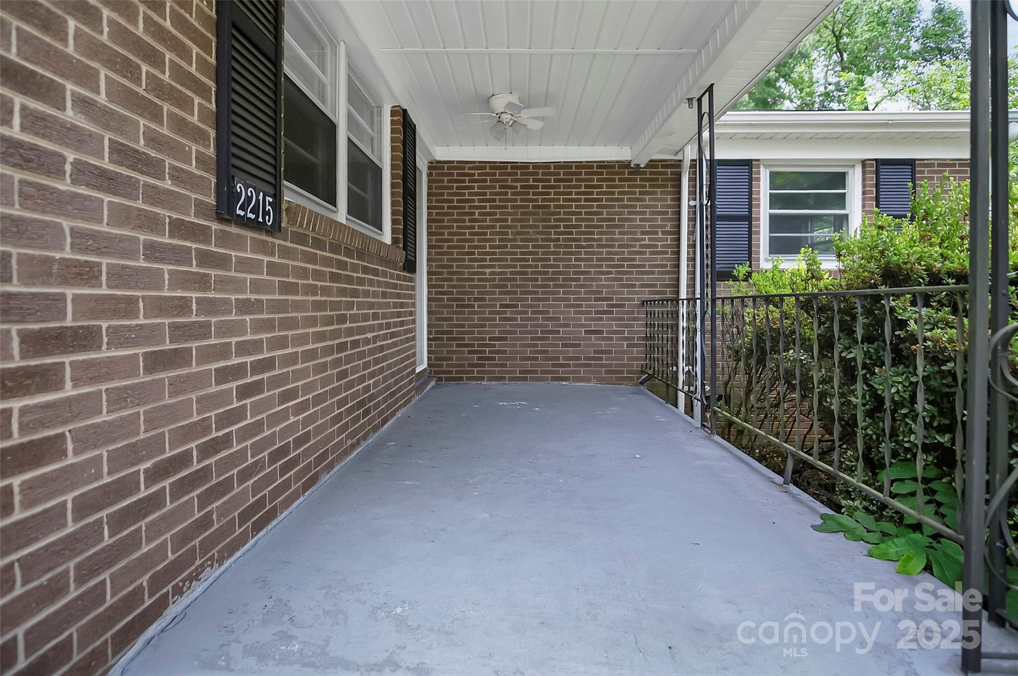 Property Photo: 2215 Hodgin Street NC 28056