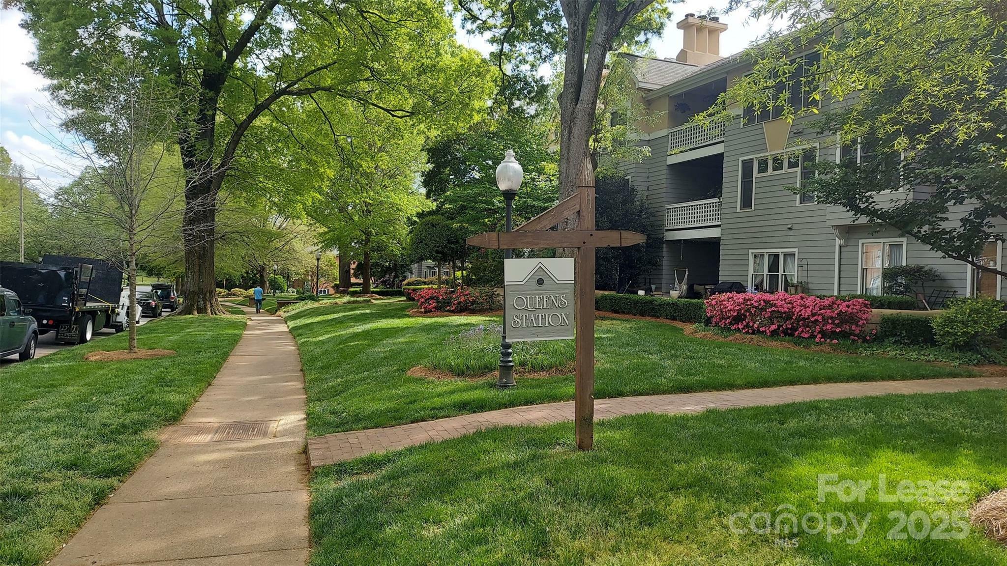 226 Queens Road 68  Charlotte NC 28204 photo