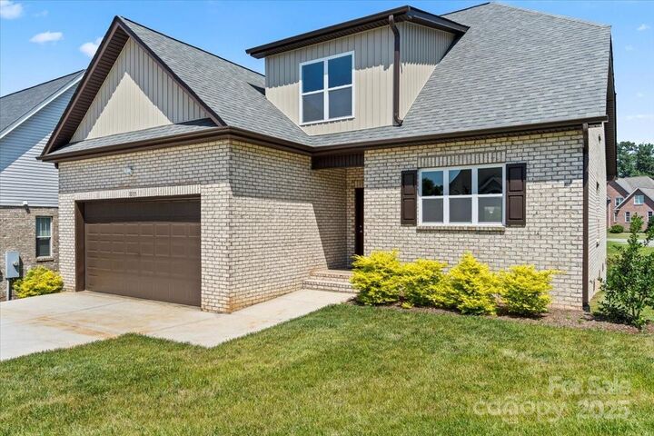 1033 12th Avenue Drive NW  Hickory NC 28601 photo