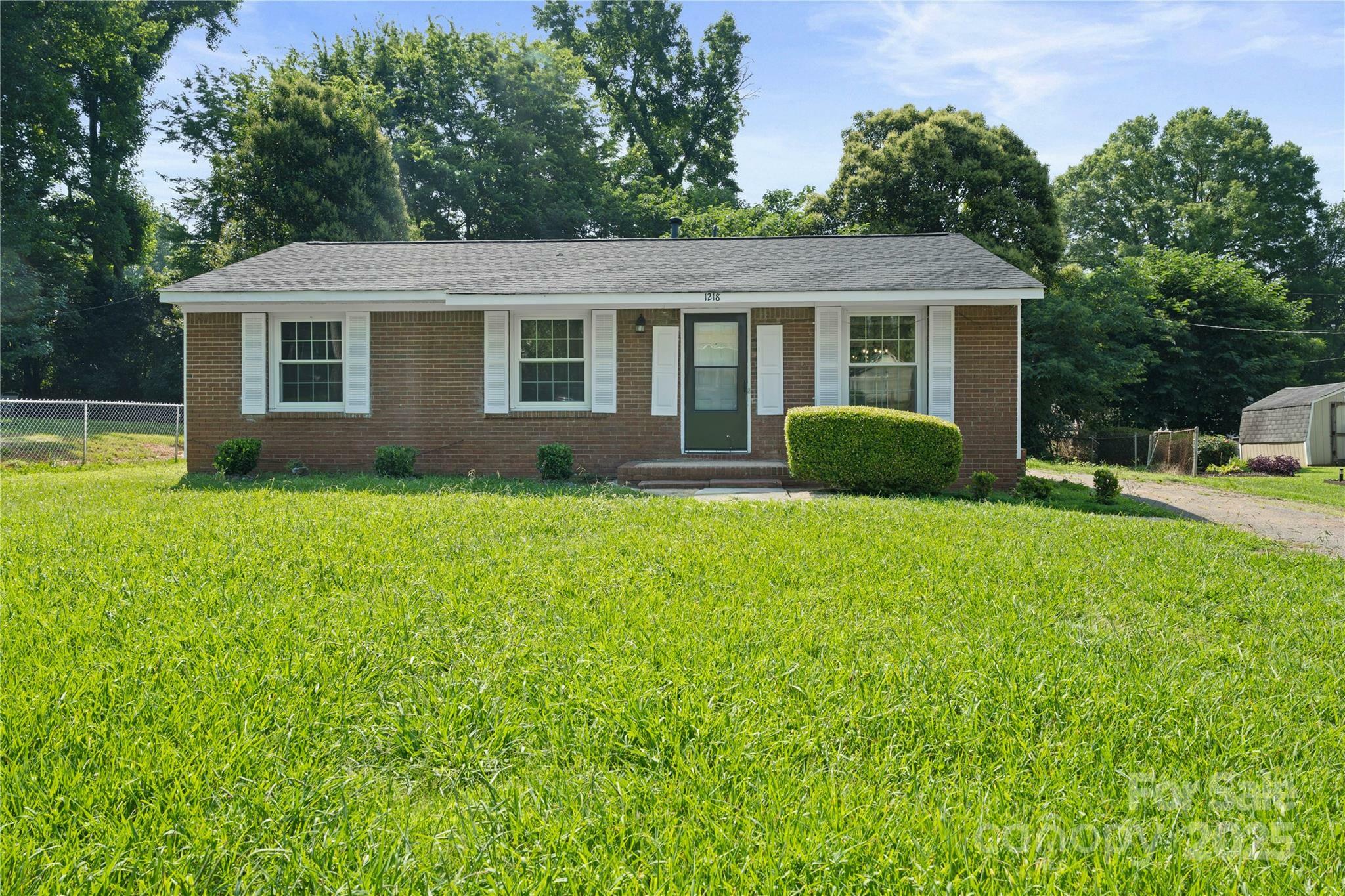 1218 Milan Road  Charlotte NC 28216 photo