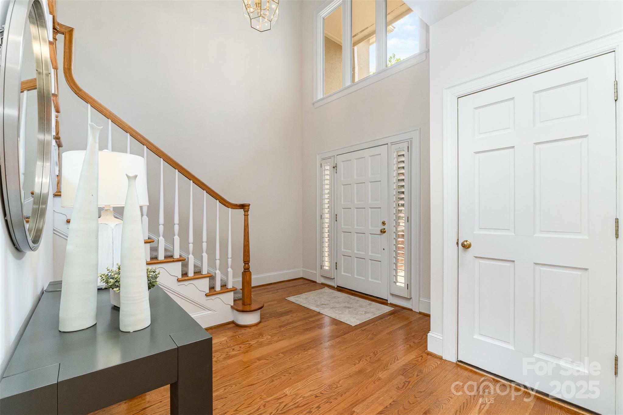 Property Photo: 6602 Gaywind Drive NC 28226