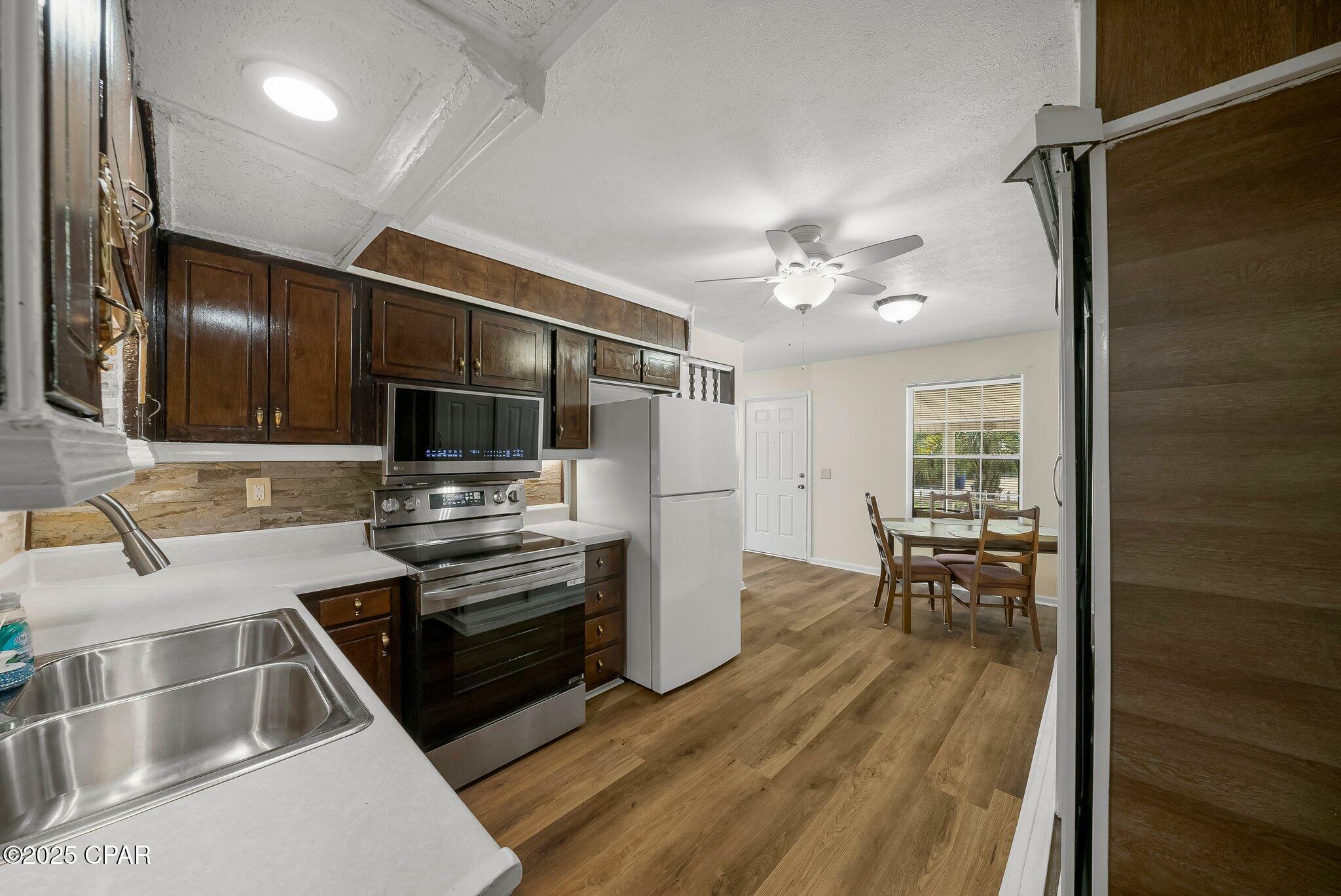 Property Photo: 2205 Forest Avenue FL 32405