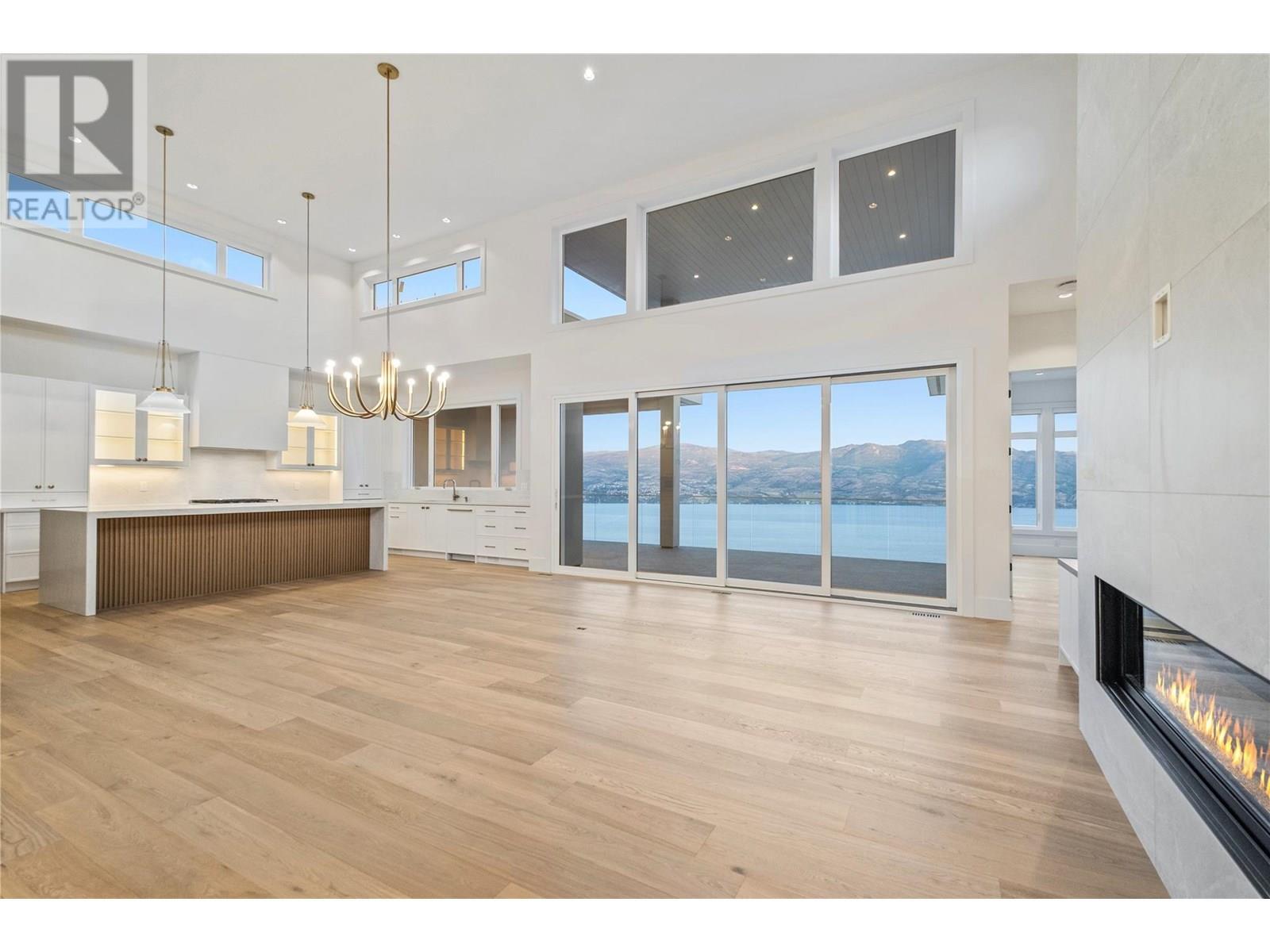 Property Photo: 1391 Vineyard Drive BC V4T 0E9
