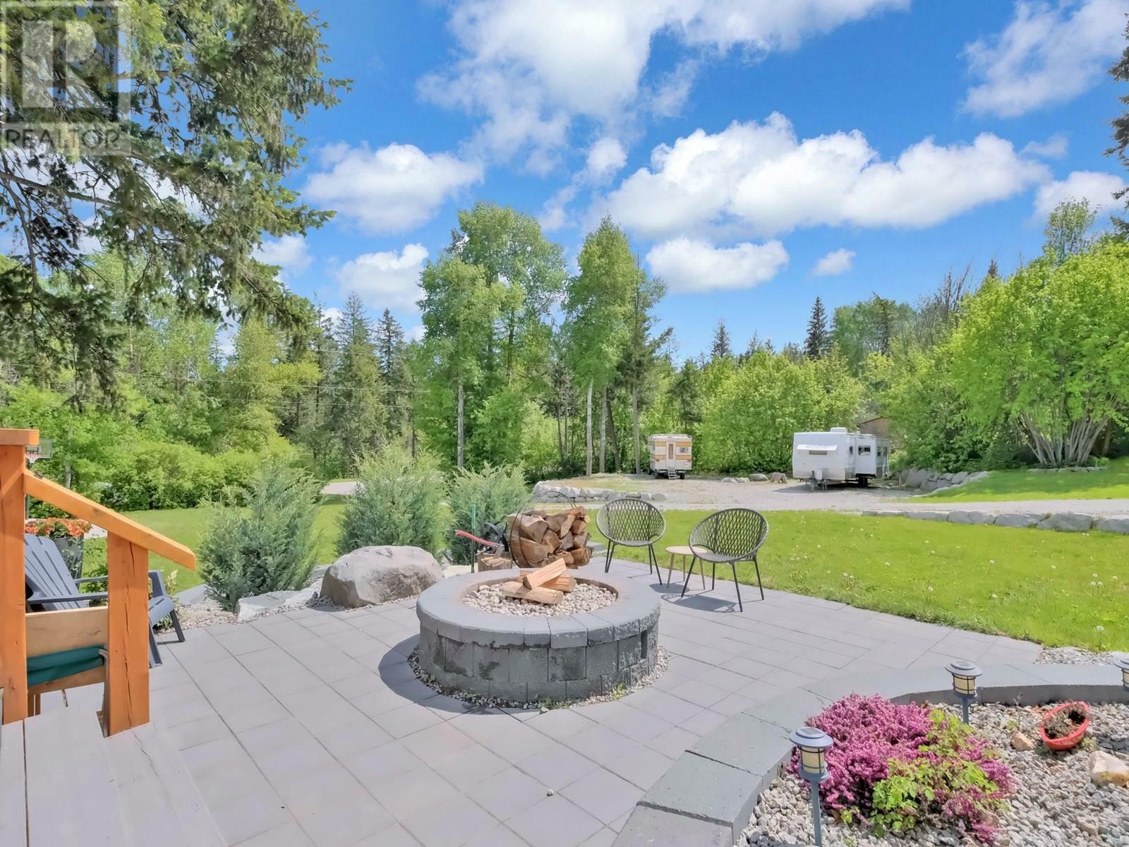 Photo de la propriété: 3402 McKellar Road BC V4T 1W1