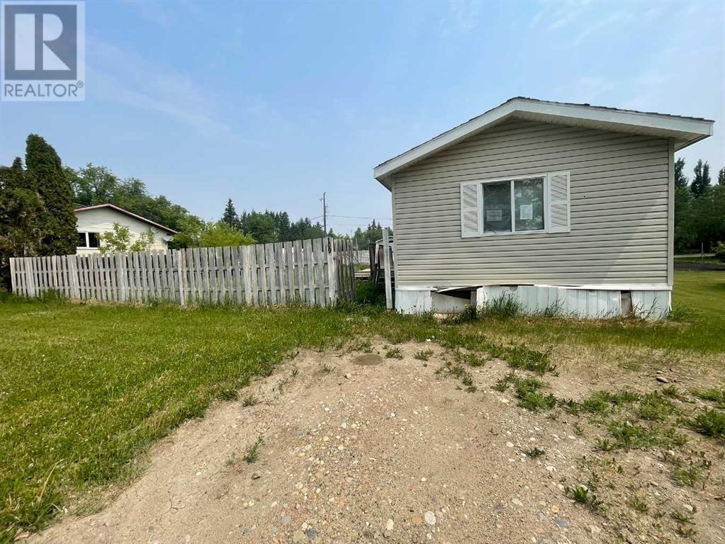 Property Photo: 109 2nd Street West SK S0M 3A0