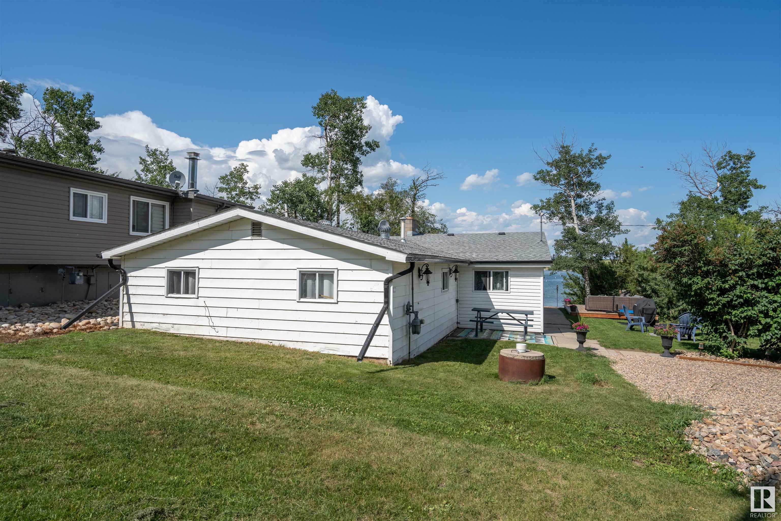 Property Photo: 300 Perch Close AB T9N 2J6