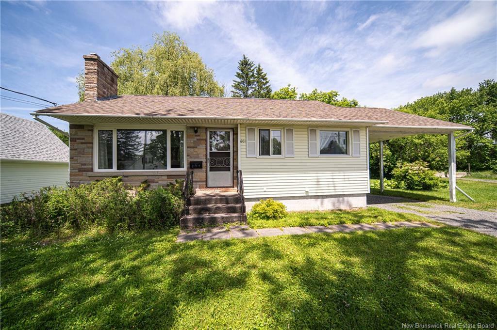 601 Hillcrest Drive  Fredericton NB E3A 2X8 photo