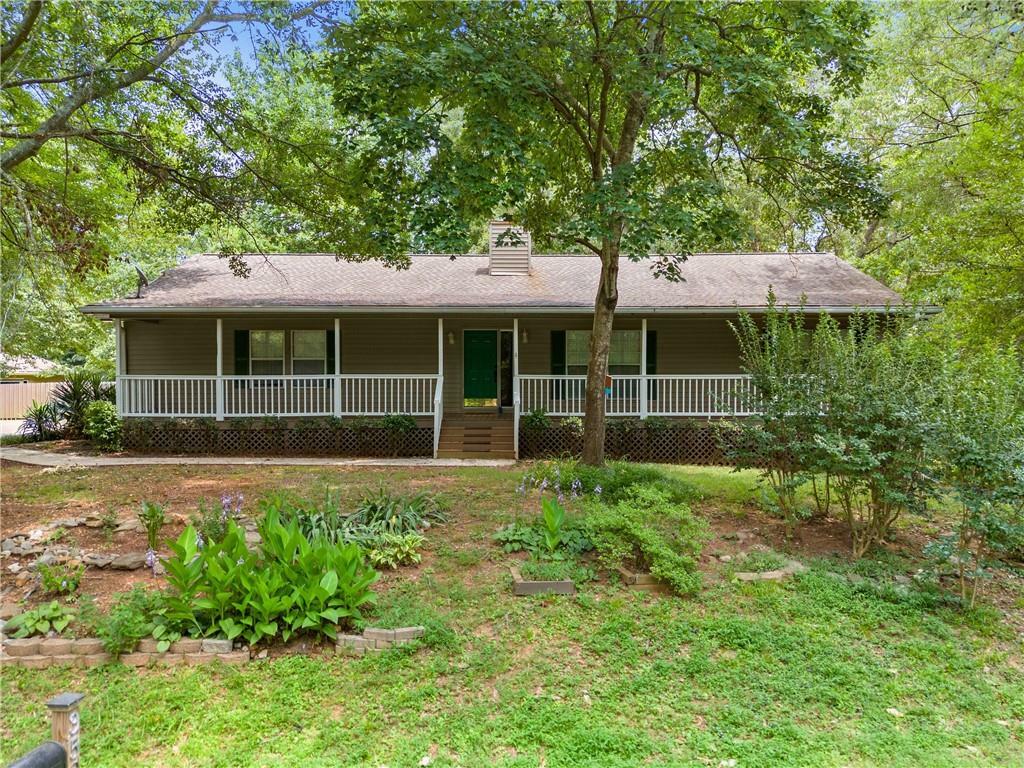Property Photo: 3592 Lakeview Drive GA 30501