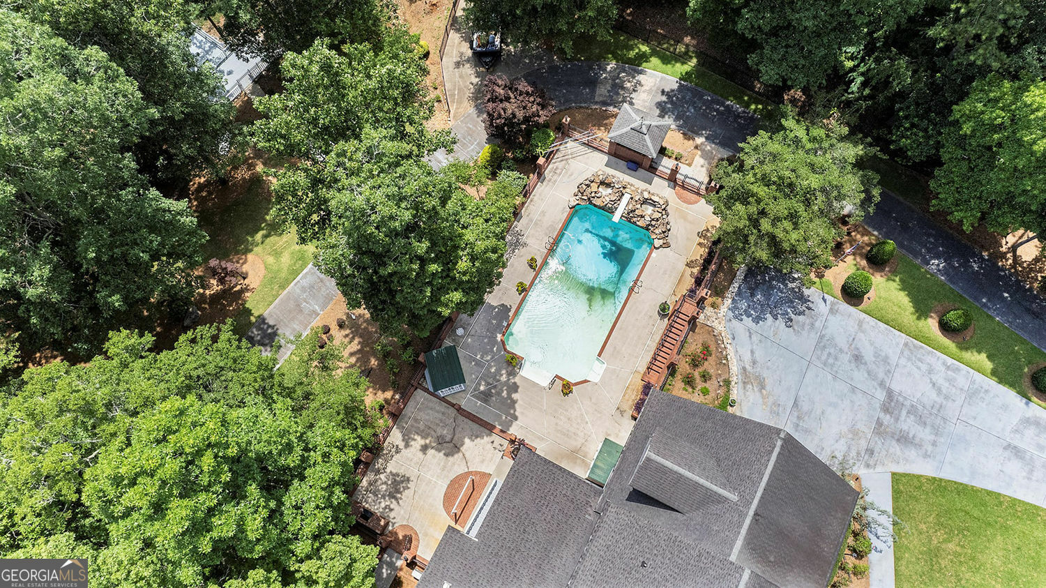 Property Photo: 402 Clyde Court GA 30252