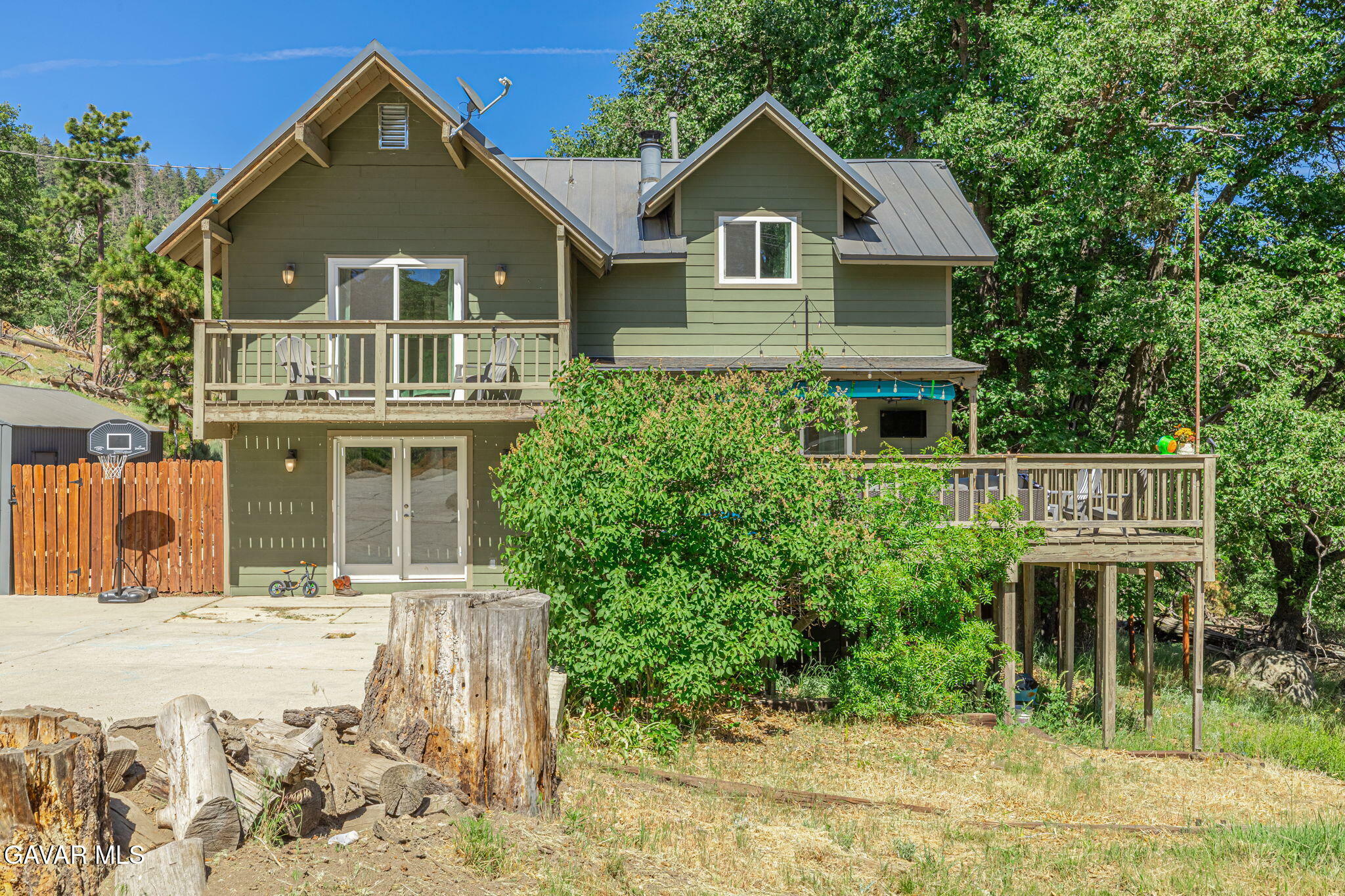 Property Photo: 26780 Deertrail Drive CA 93561