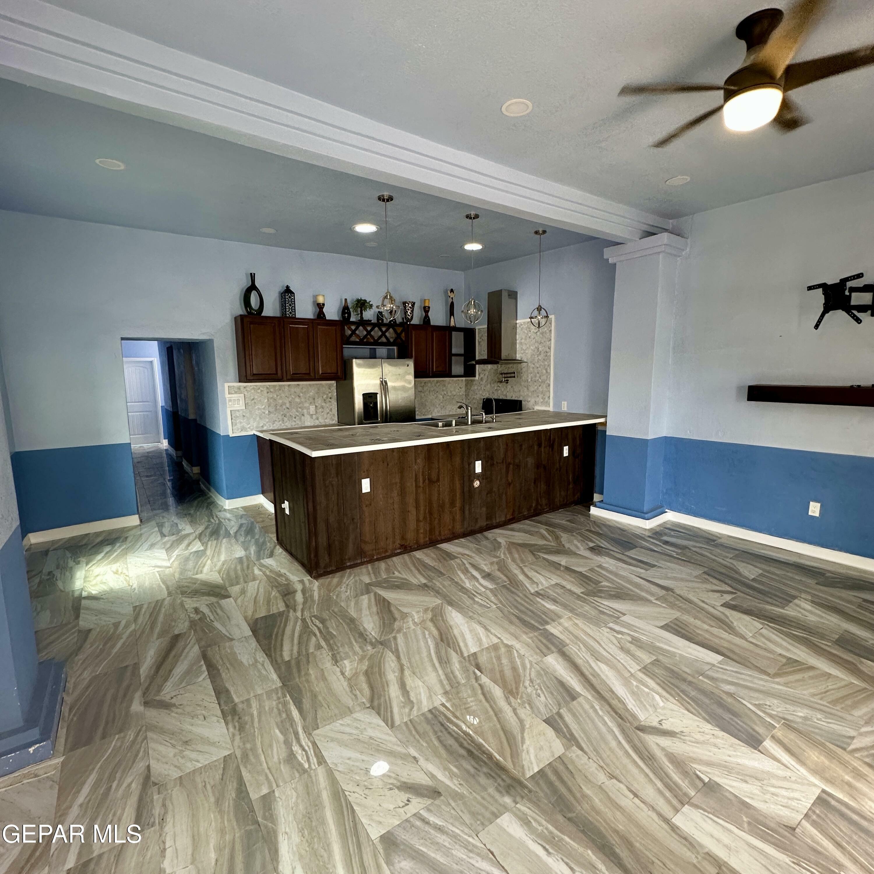 Property Photo: 3026 Findley Avenue TX 79905
