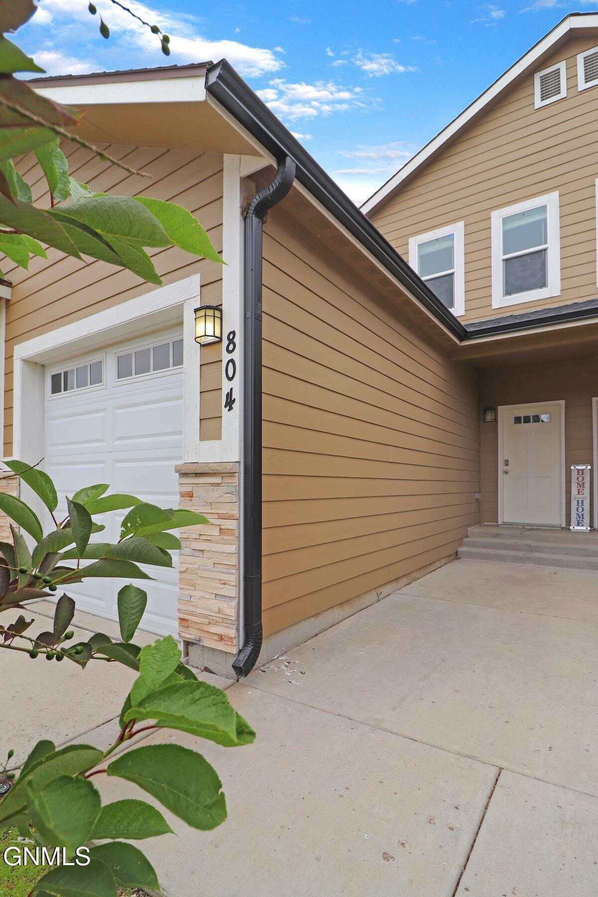 Property Photo: 804 40th Street E ND 58801