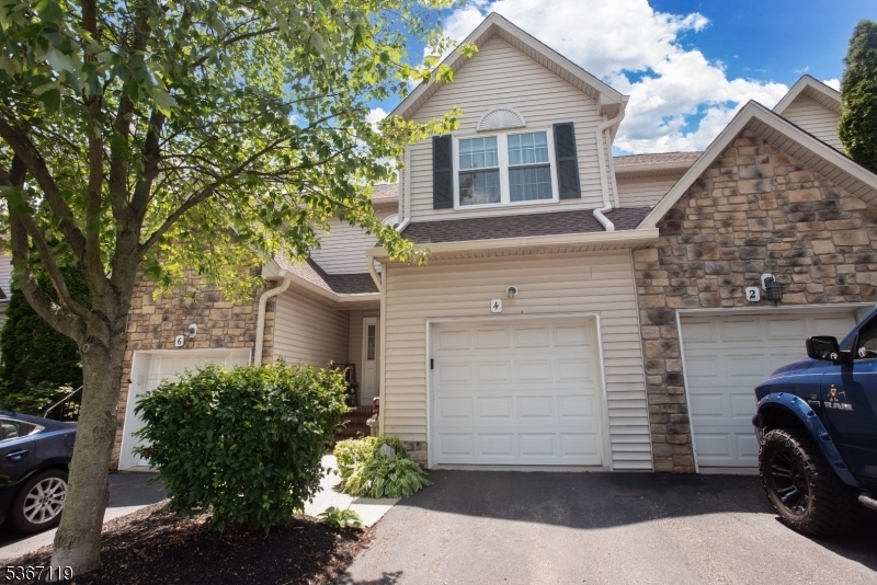 Property Photo: 4 Dewitt Ln NJ 08844