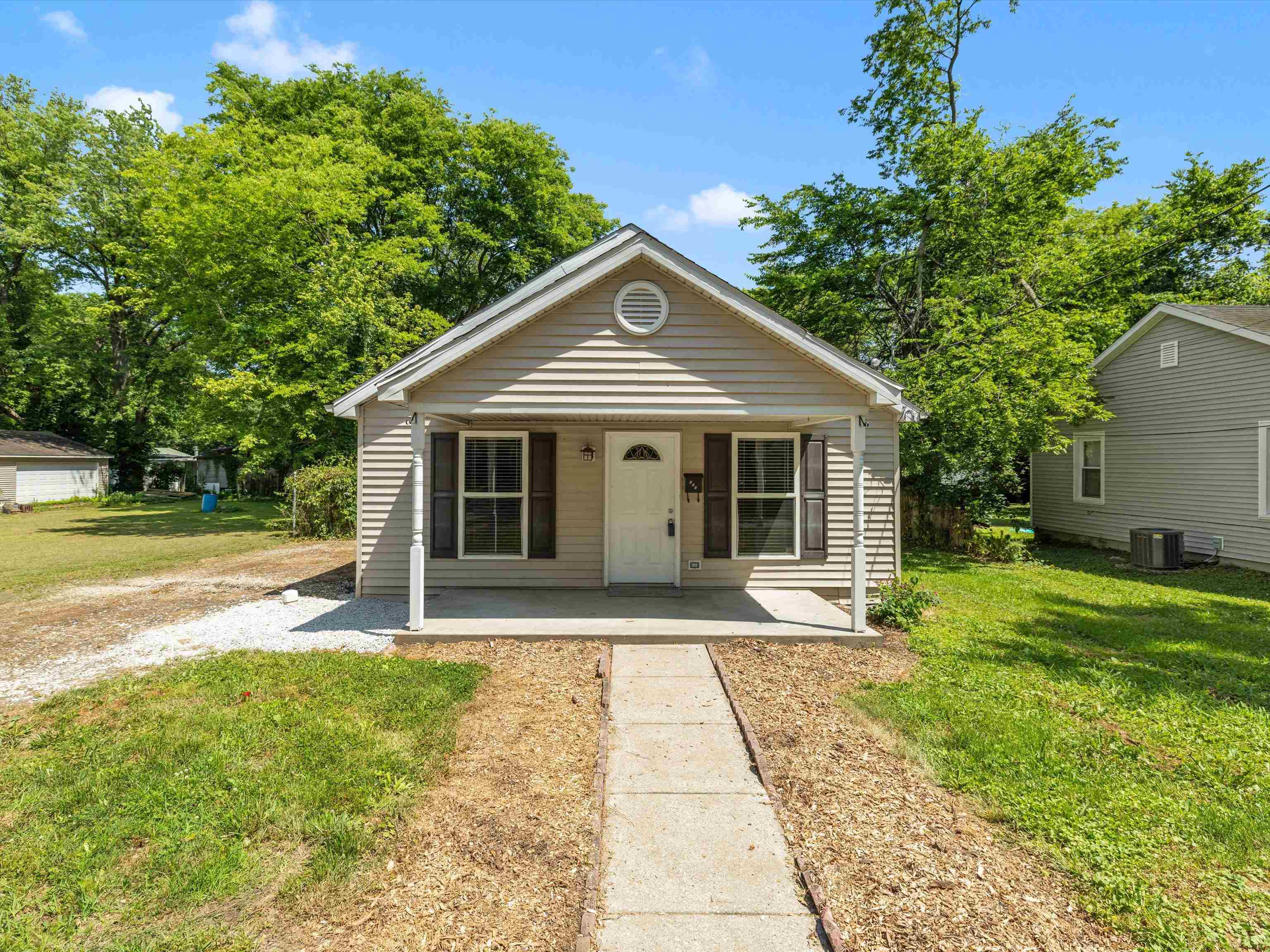 834 Kleymeyer Ave.  Henderson KY 42420 photo