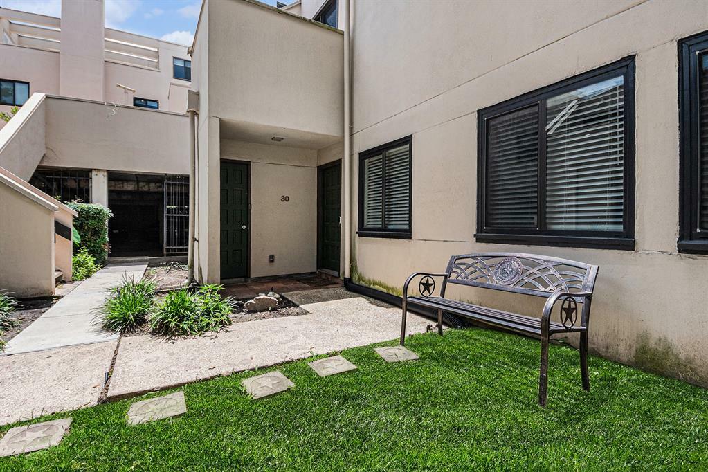 Property Photo:  401 Anita Street 30  TX 77006 