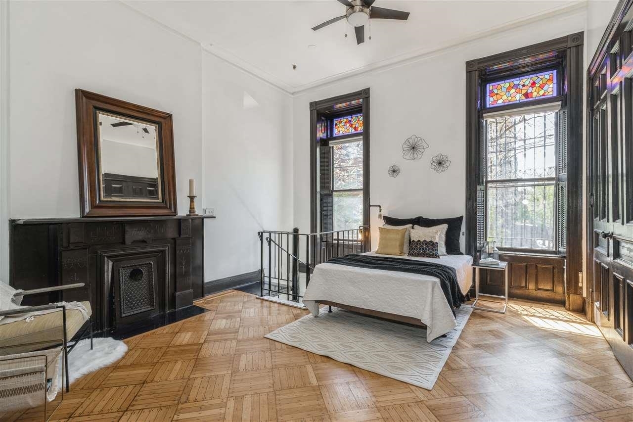 Property Photo: 238-240 9th St 4 NJ 07302