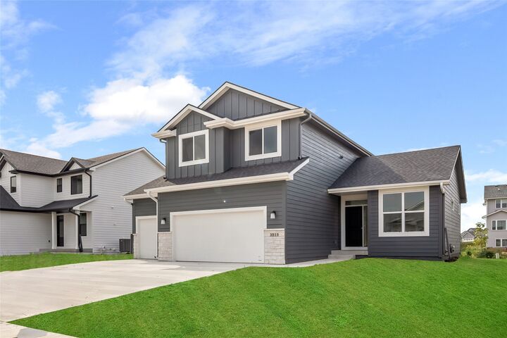 Property Photo:  3515 NW 27th Street  IA 50023 