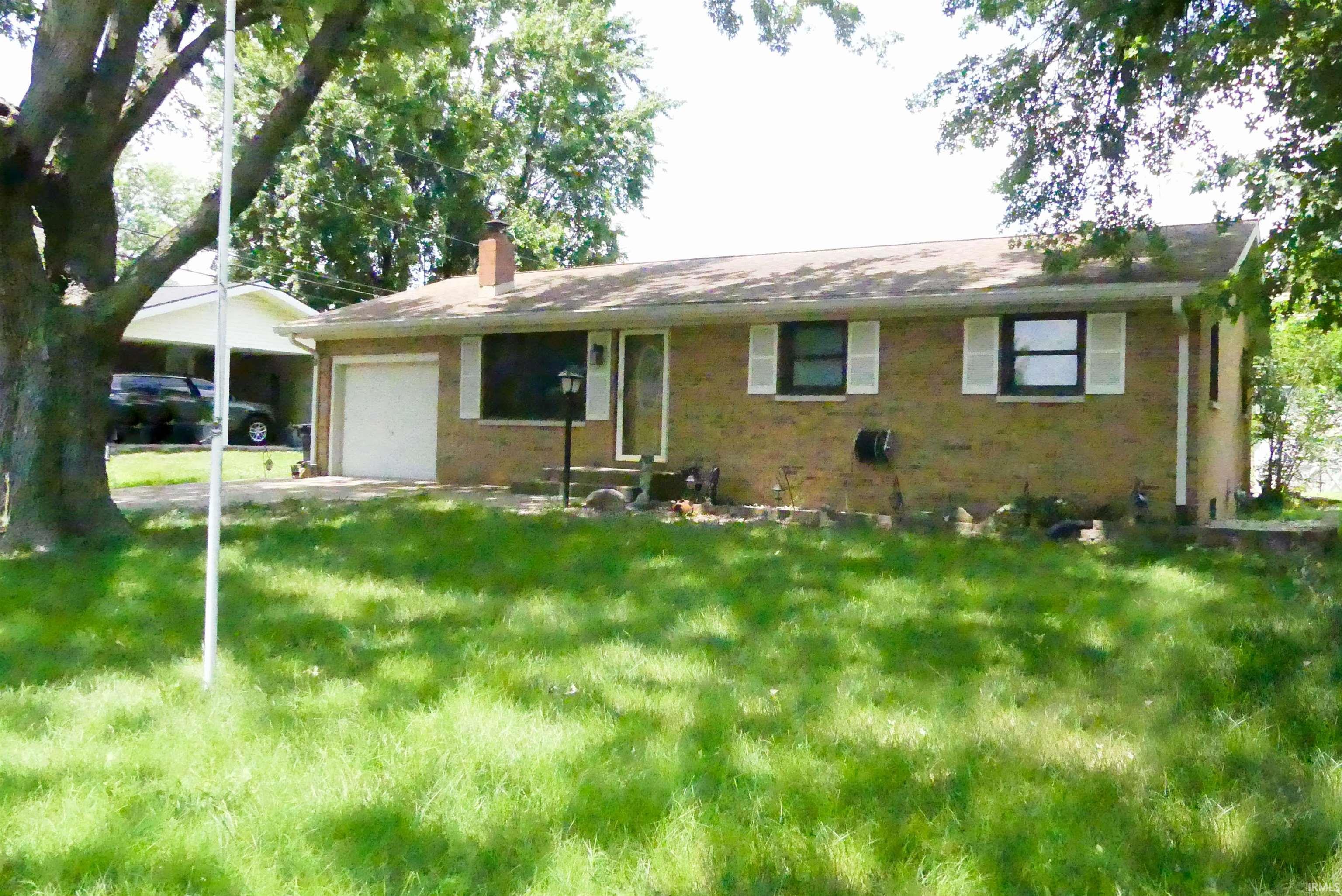 Property Photo: 2908 Longacre Drive IN 47710