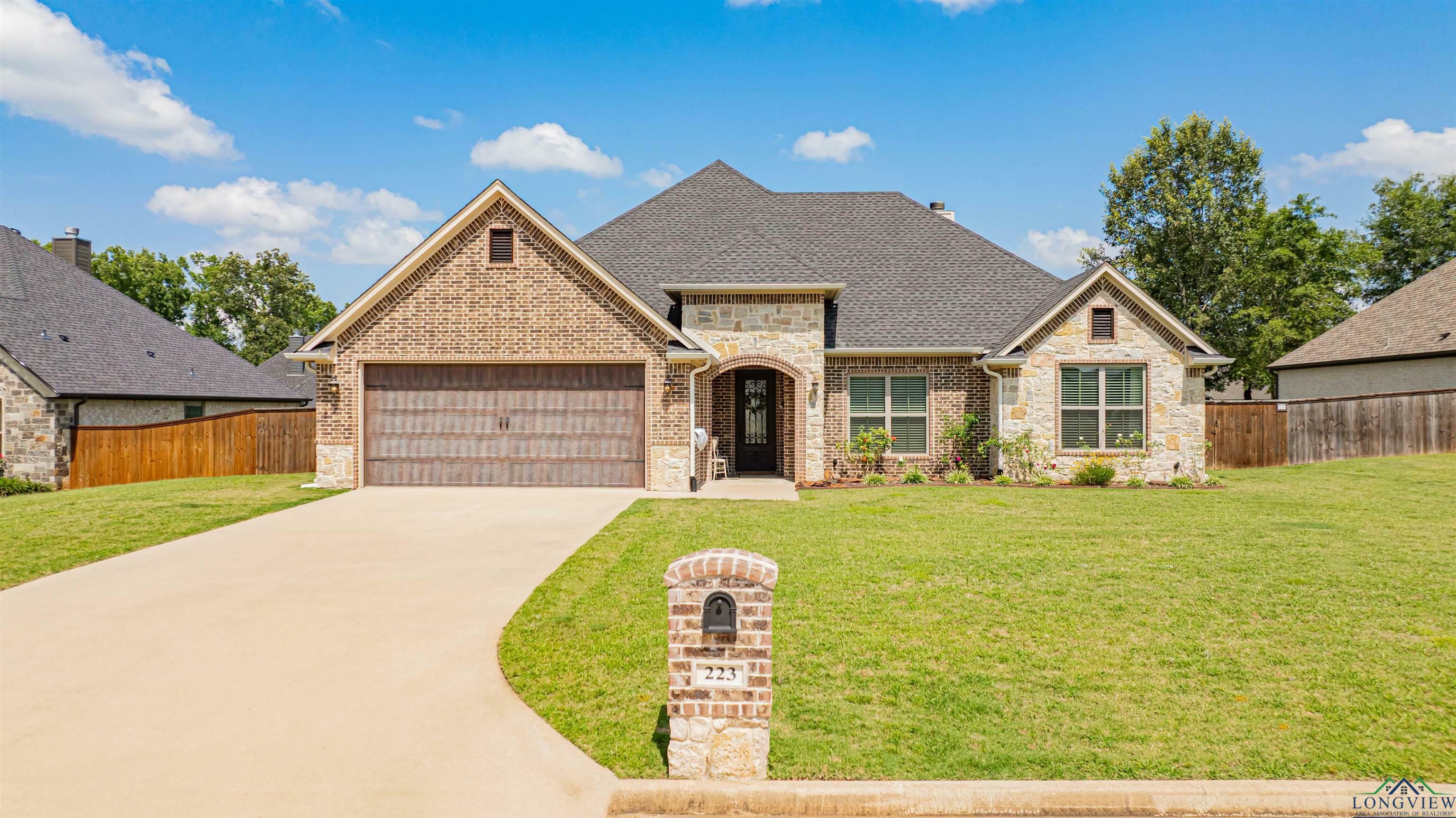 Property Photo:  223 Saddle Brook Circle  TX 75650 