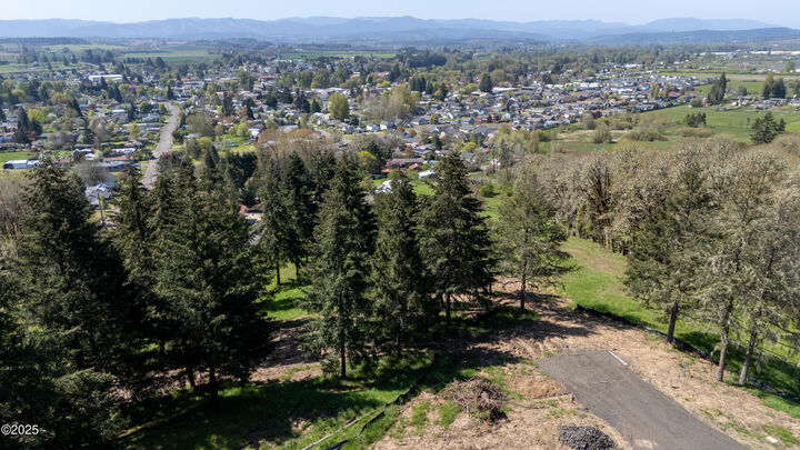 Property Photo: 1200 NE Center Street Parce#2 OR 97378