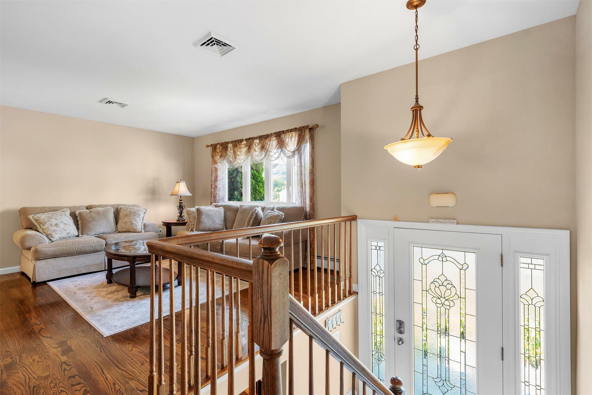 Property Photo:  18 Grant Drive  NY 10950 