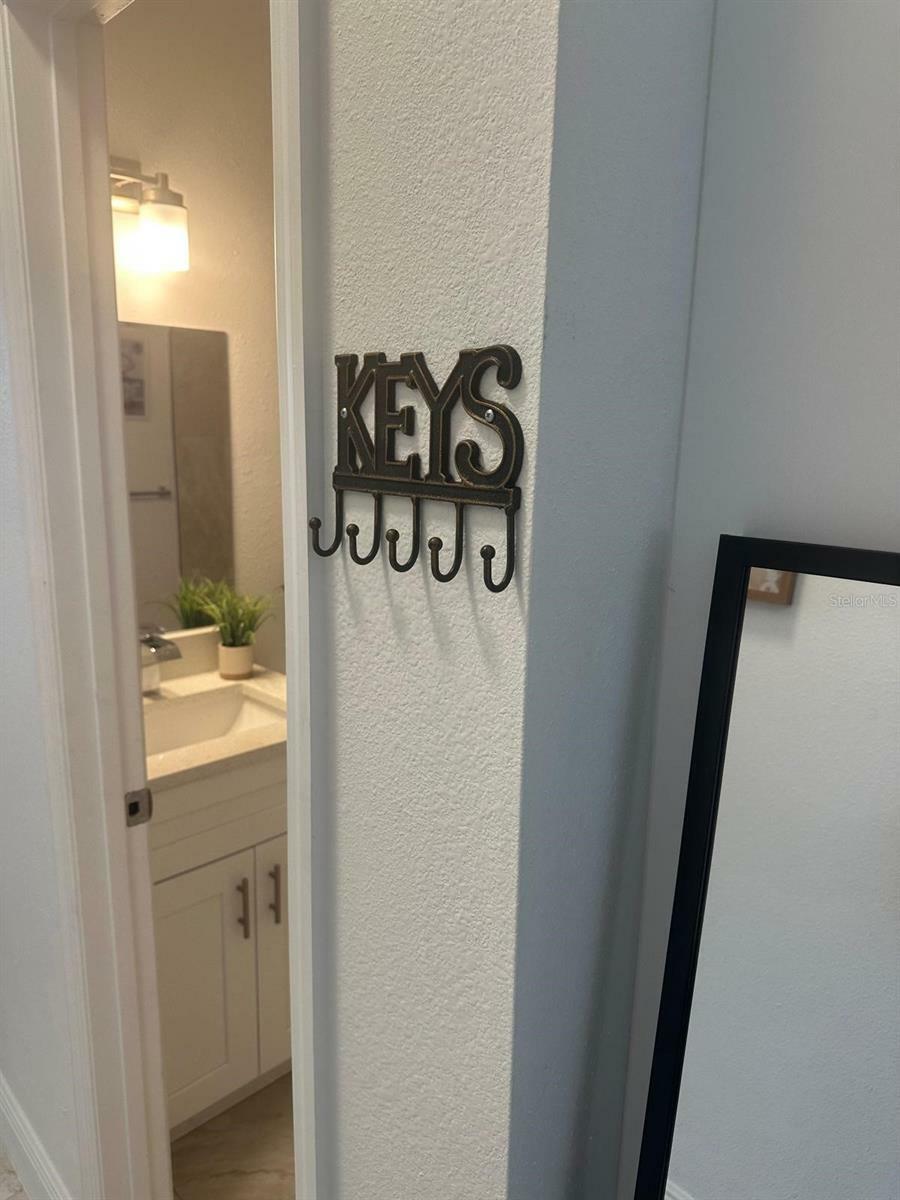 Property Photo: 1635 Evergreen Street D FL 34746