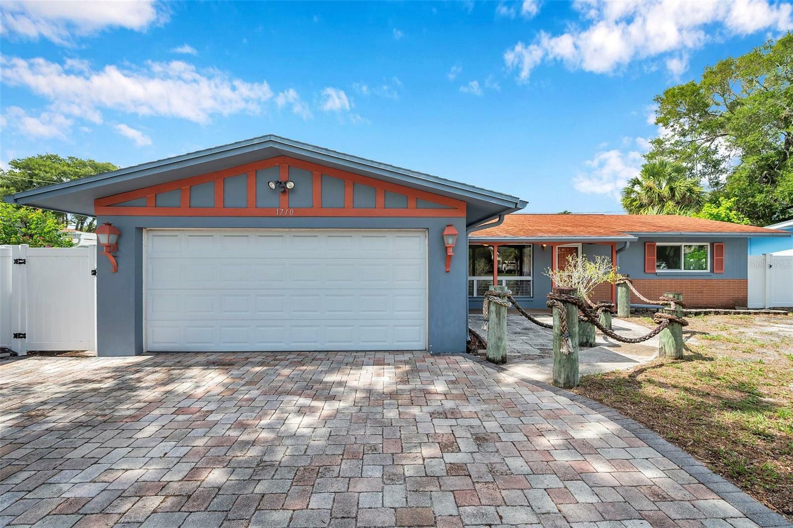 Property Photo: 1710 Townsend Street FL 33755