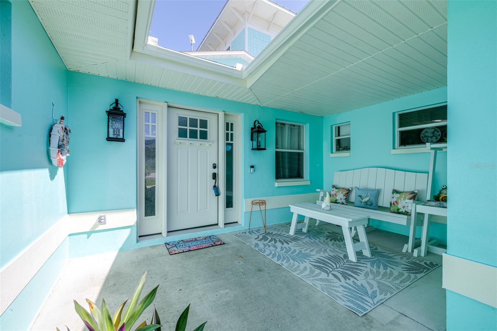 Property Photo:  1626 Sea Breeze Drive  FL 34689 