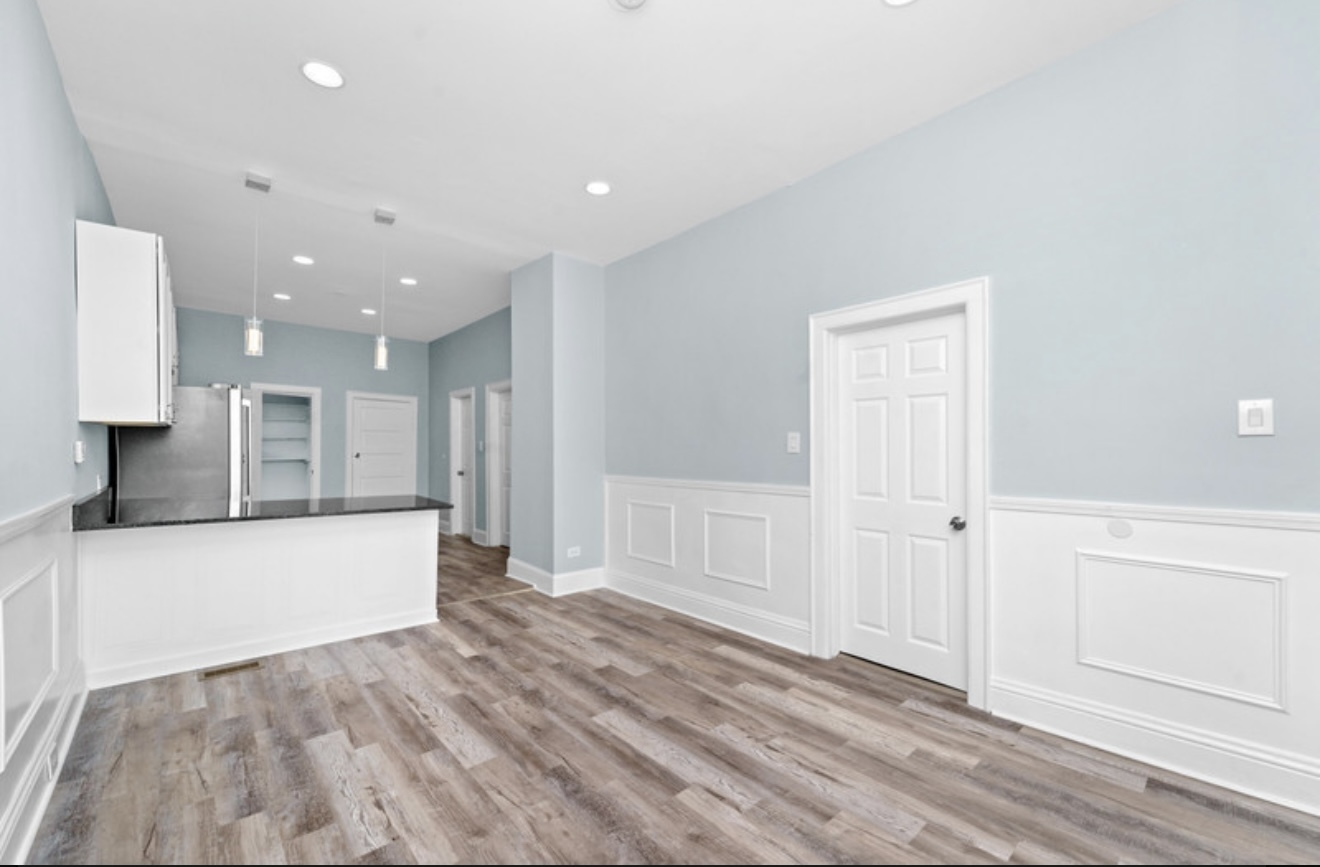 Property Photo: 4329 S Wood Street IL 60609