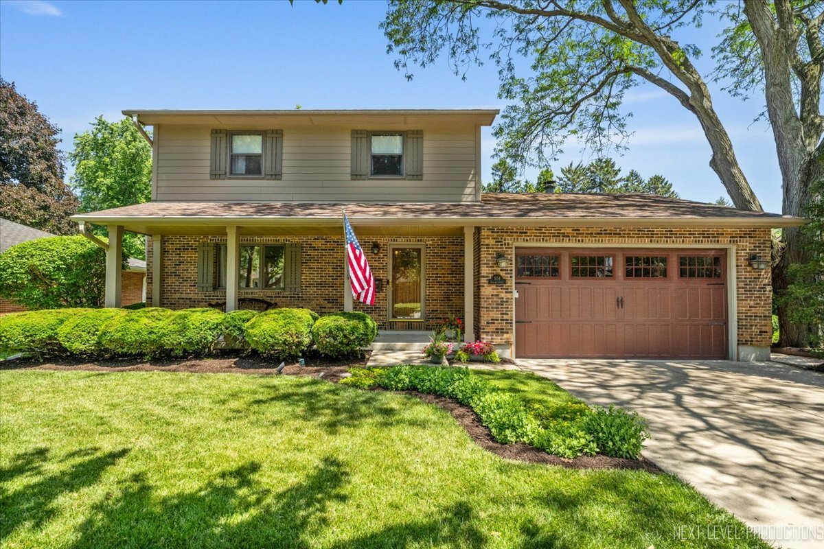 Property Photo: 504 Fellows Street IL 60174