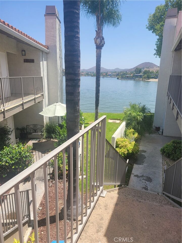 Property Photo:  22086 Treasure Island Unit 30  CA 92587 