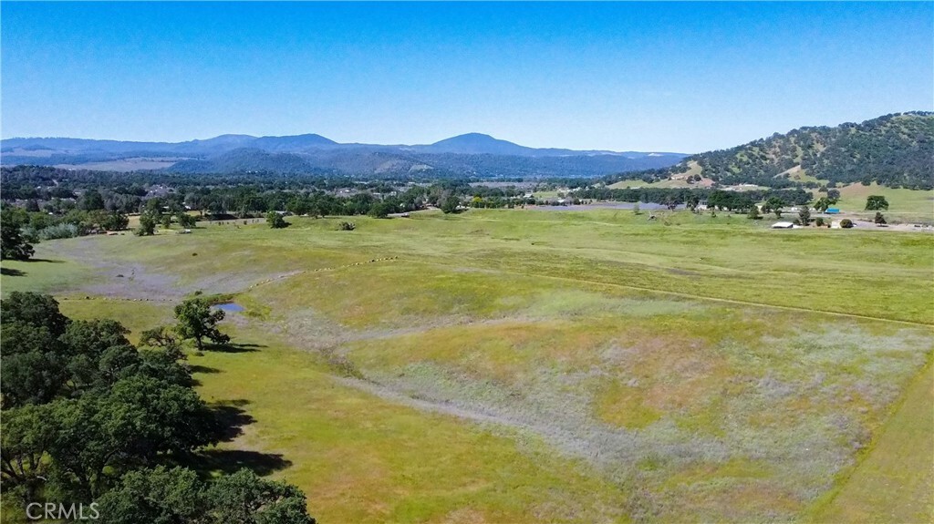 Property Photo: 2225 Park Place CA 95422