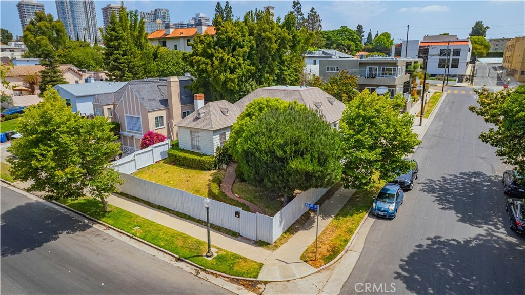 Property Photo: 1536 Malcolm Avenue CA 90024