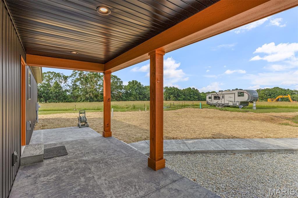 Property Photo:  10714 Stocking Farms Estates  MO 63071 