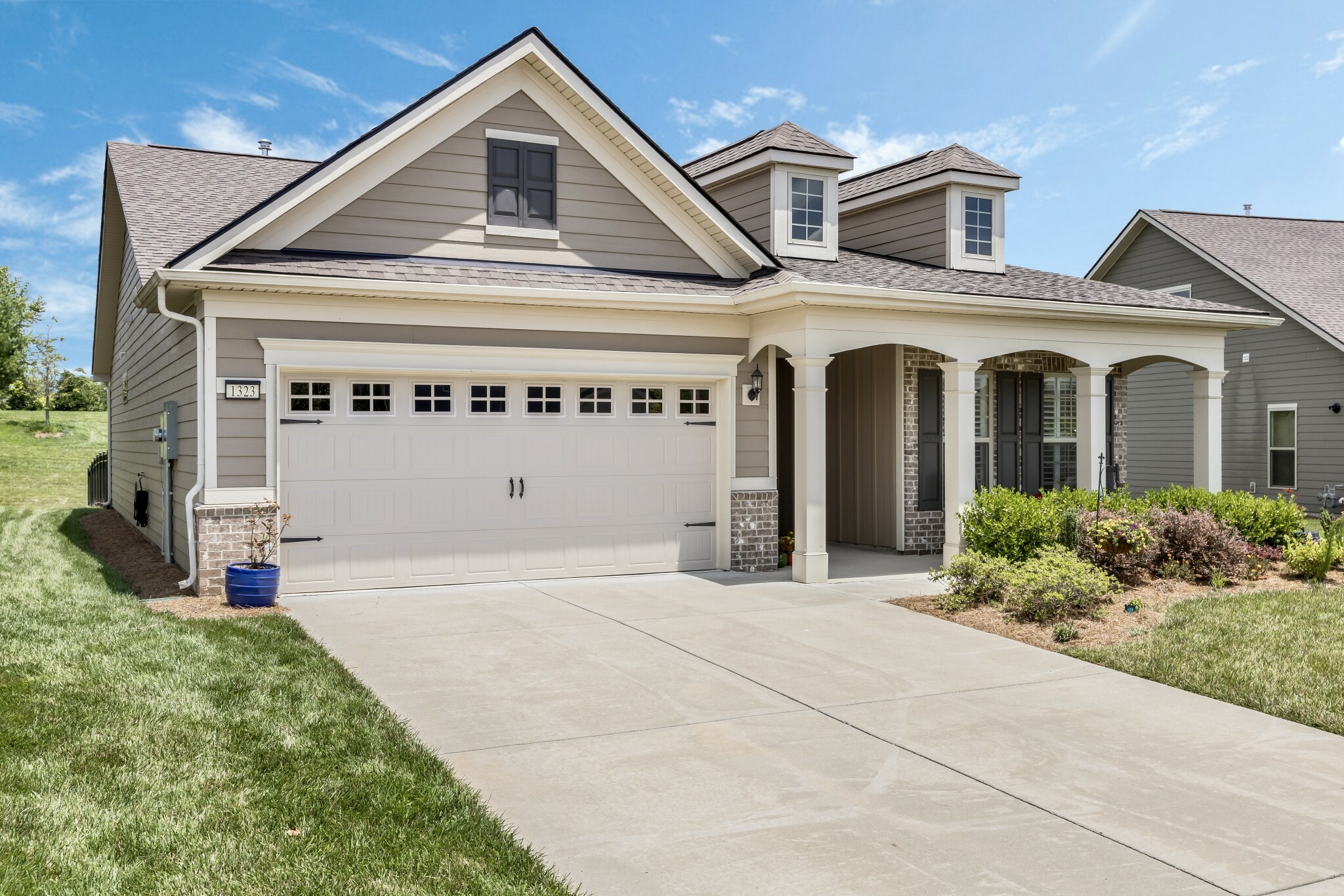 Property Photo: 1323 Madison Ln TN 37174