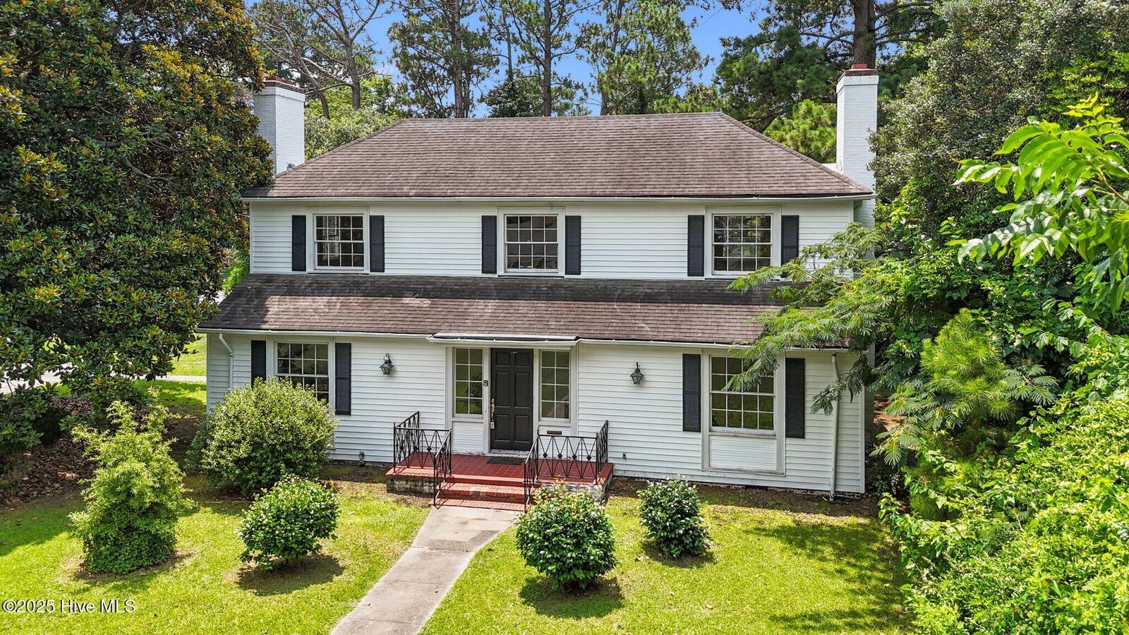 Property Photo:  1200 W Lenoir Avenue  NC 28501 