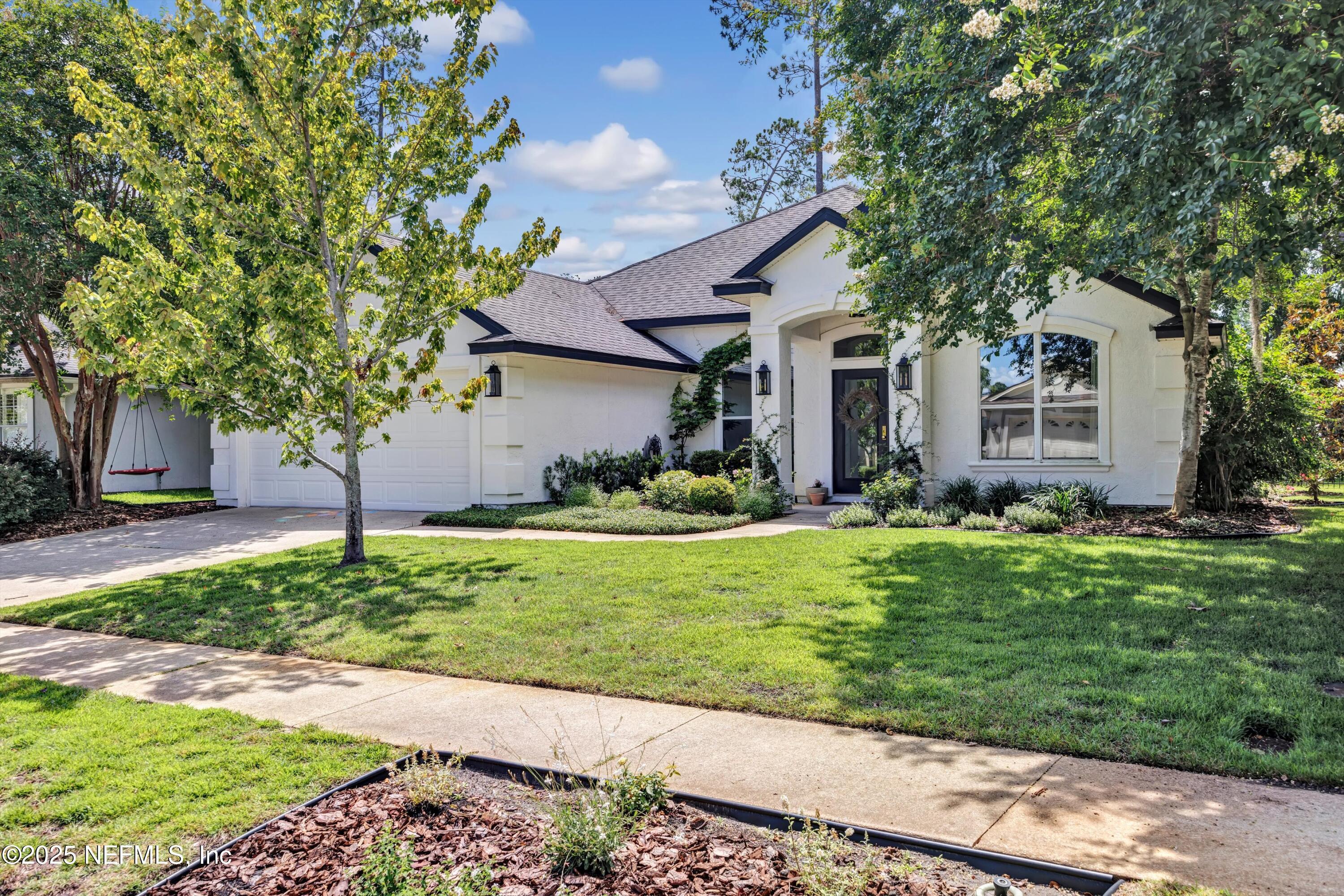 Property Photo:  1529 Waterbridge Court  FL 32003 