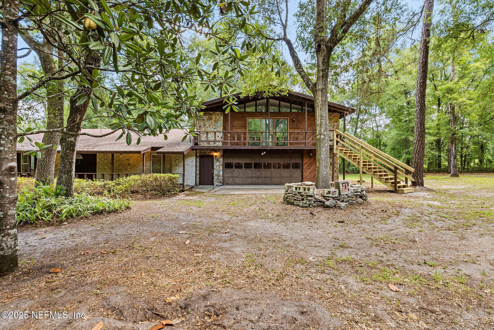 Property Photo: 2960 Black Creek Drive FL 32068