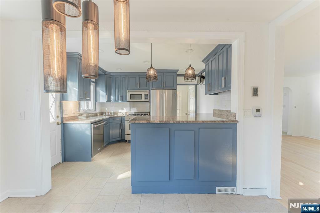 Property Photo: 516 North Street NJ 07666