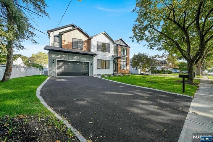 Property Photo:  33 Oliver Road  NJ 07652 