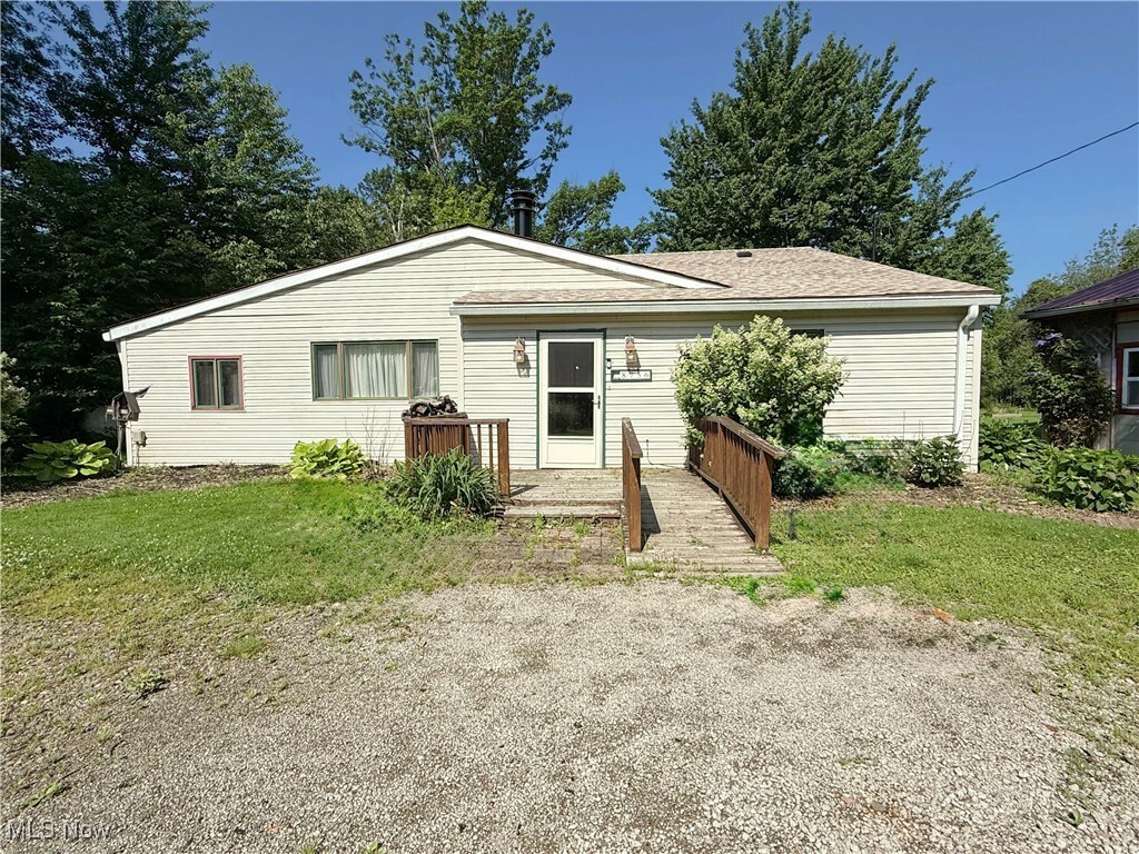 Property Photo: 8756 Cook Road OH 44460
