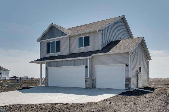 6637 Belding Drive S  Fargo ND 58104 photo