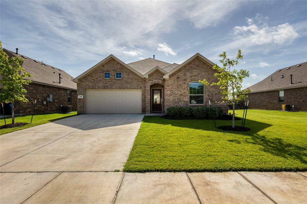 Property Photo:  204 Post Oak Street  TX 76020 