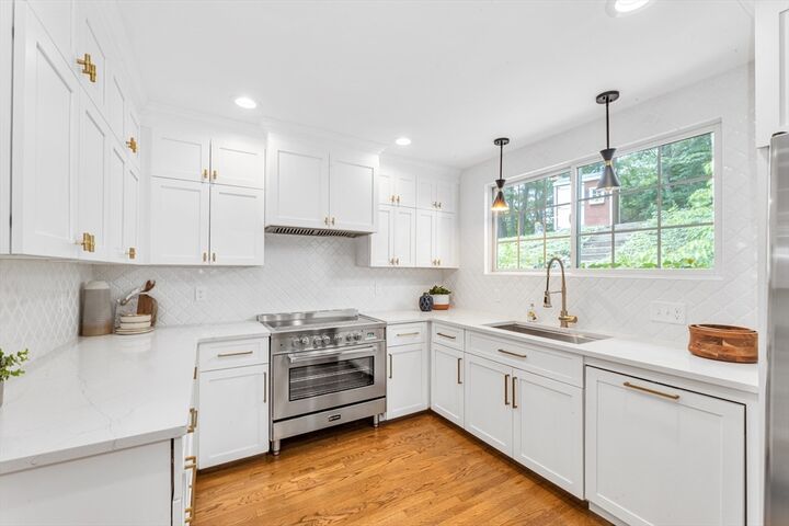 Property Photo:  69 Hackensack  MA 02467 