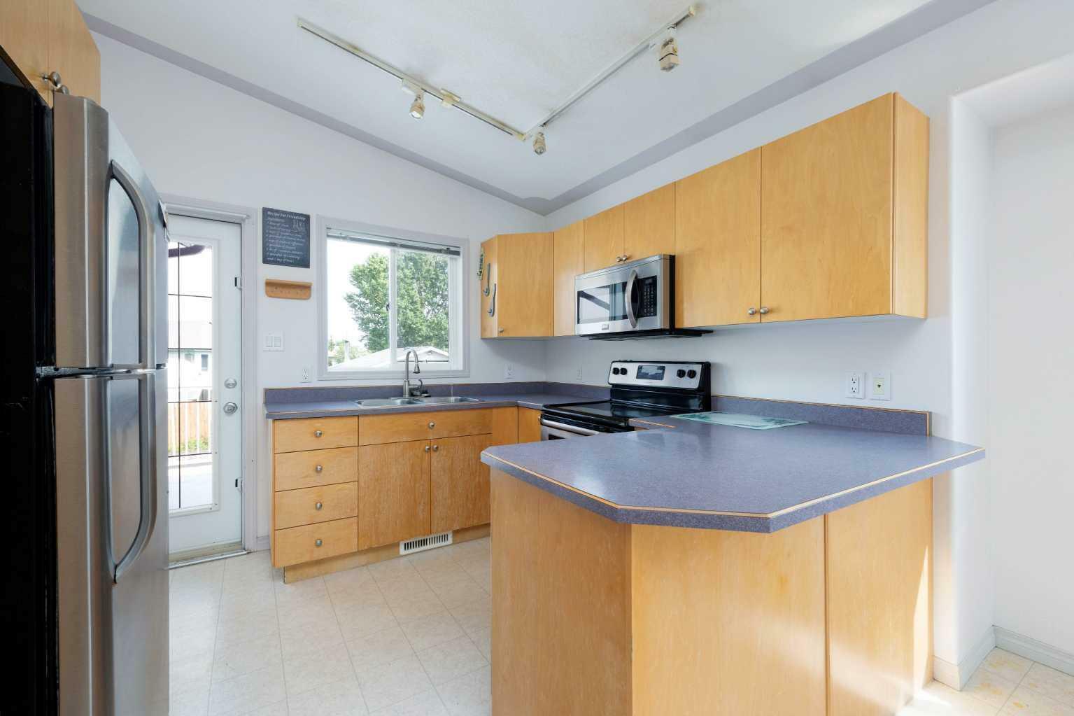 Property Photo:  154 Wolff Way  AB T9H 5G9 