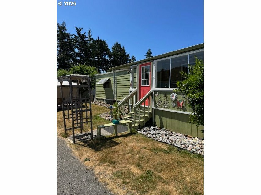 Property Photo: 16131 W Hoffeldt Ln 16 OR 97415