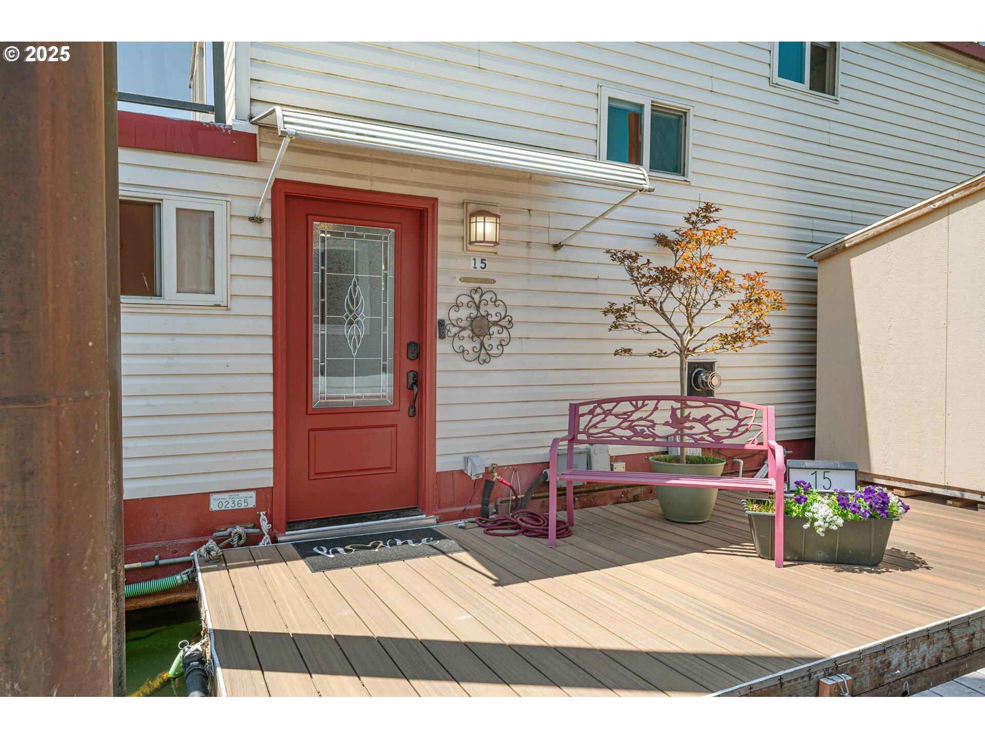 Property Photo: 429 N Bridgeton Rd #15 OR 97217