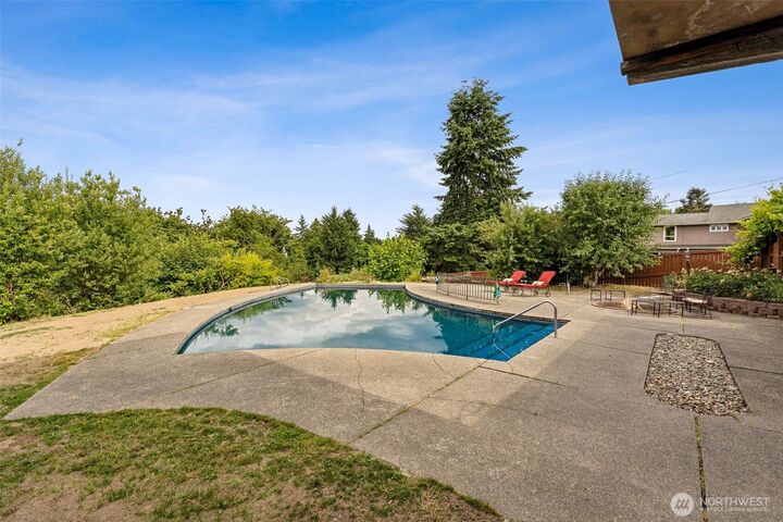 Property Photo: 1225 21st Street SW WA 98371